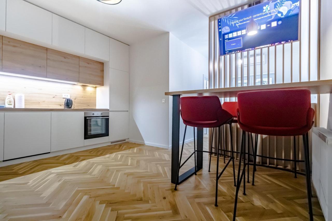 Apartamento Tkalcha Studio Deluxe Zagreb Exterior foto