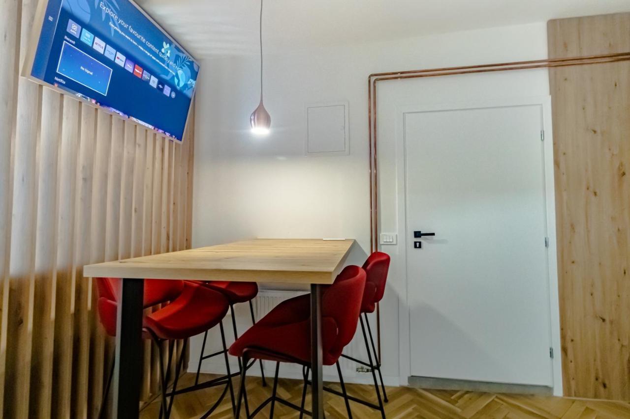 Apartamento Tkalcha Studio Deluxe Zagreb Exterior foto